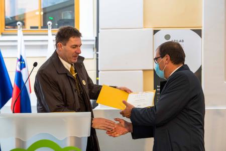 Odprtje Središča inovativnih tehnologij APILAB – HIŠA KRANJSKE ČEBELE 17